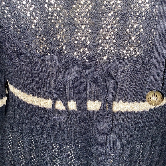 BCBG TOP - Picture 7 of 7